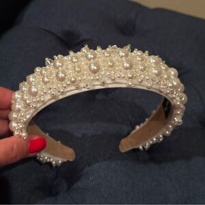 New- Beautiful Pearl Headband